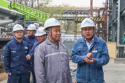 廖廷君调研和宁公司.jpg