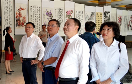 澳门十大老牌信誉平台排行榜股份公司举行“三庆”活动文学书画摄影作品展