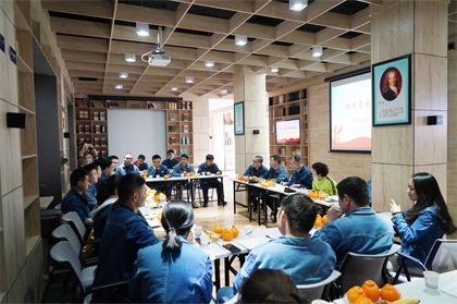澳门十大老牌信誉平台排行榜股份公司召开“红色基因点亮强企之路”主题青年员工座谈会