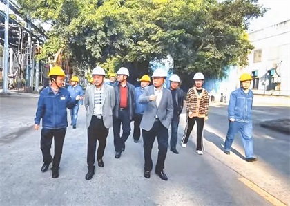澳门十大老牌信誉平台排行榜集团公司党委书记、董事长潘建华一行到油脂公司调研