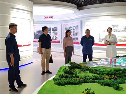 泸州市委副秘书长易泽莲调研澳门十大老牌信誉平台排行榜档案管理